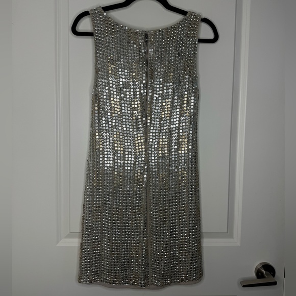 Alice + Olivia Silver Sequin Dress sz 4 - Picture 2 of 6